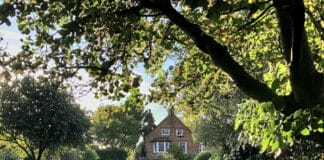 Kaip sužinoti savo sklypo ribas Jungtinėje Karalystėje? Kaip sužinoti savo sklypo ribas Jungtinėje Karalystėje